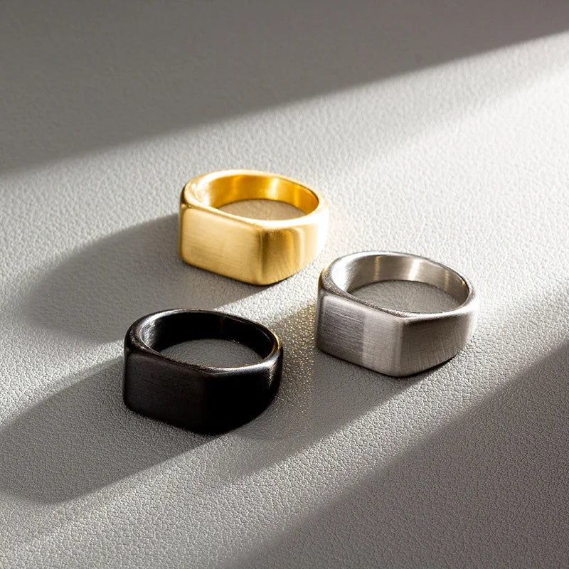 Rectangular Seal Ring – Bold Form. Polished Strength. Stones Men