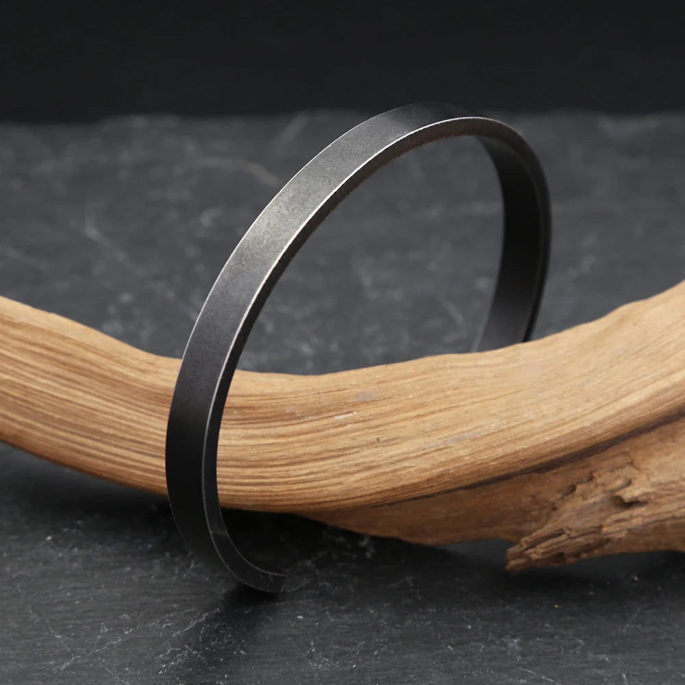 Vintage Black Cuff Bracelet – Bold Simplicity. Built to Last.