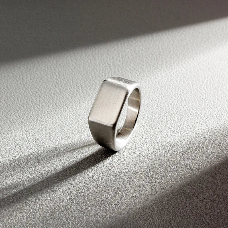 Rectangular Seal Ring – Bold Form. Polished Strength. Stones Men